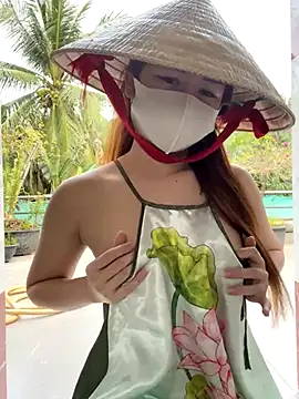 BabyThree_'s cam snapshot