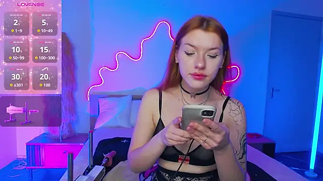 MeganNewCat's cam snapshot