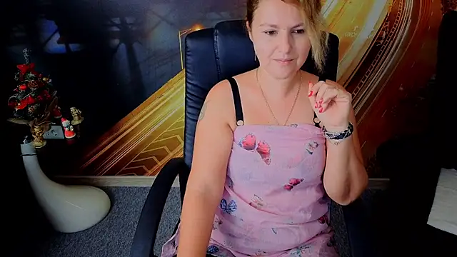 EmmaxPark live sex cam