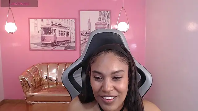 kamala_a's cam snapshot