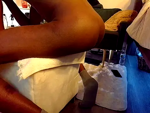 chocolate_smoke's cam snapshot