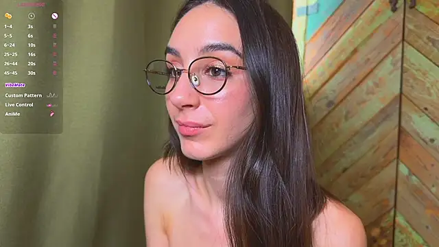 Elizwise's cam snapshot