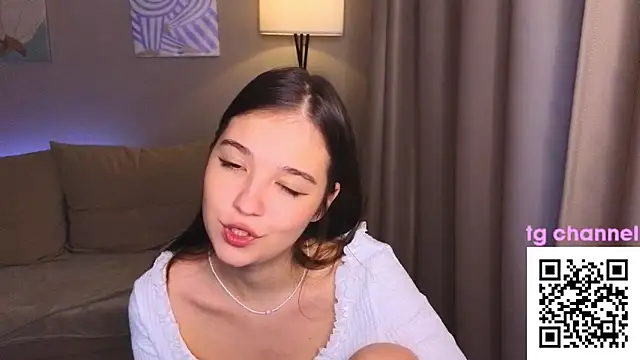 Leela_sun's cam snapshot