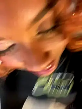 Aprillbrunette's cam snapshot