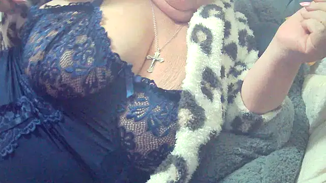 Playful_MILF_Demi live sex cam