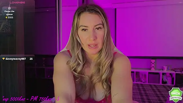 Daisydelicious live sex cam