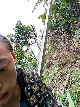 llomayy-love's cam snapshot