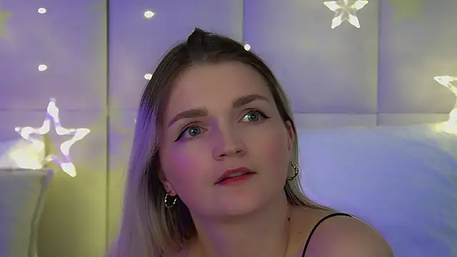 AnnyRaii's cam snapshot