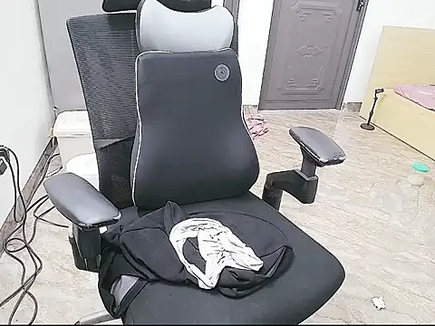 Shulee21's cam snapshot