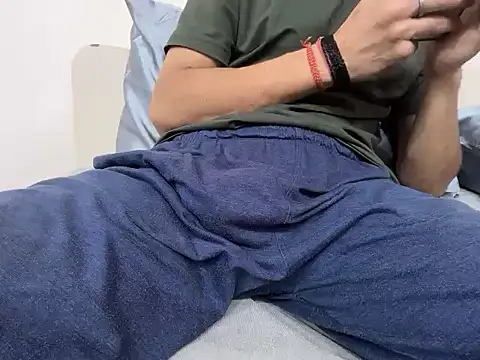 YOUR_DADDY29's cam snapshot