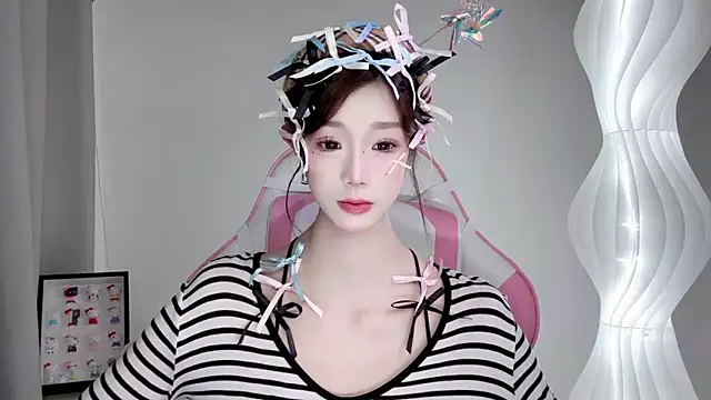 only1guo live sex cam