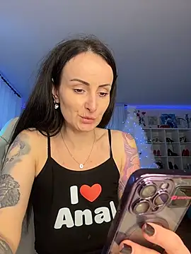 AnnaMaria- live sex cam