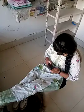 Kavya-collage's cam snapshot