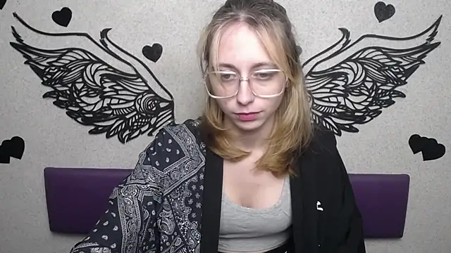 TracyLll's cam snapshot