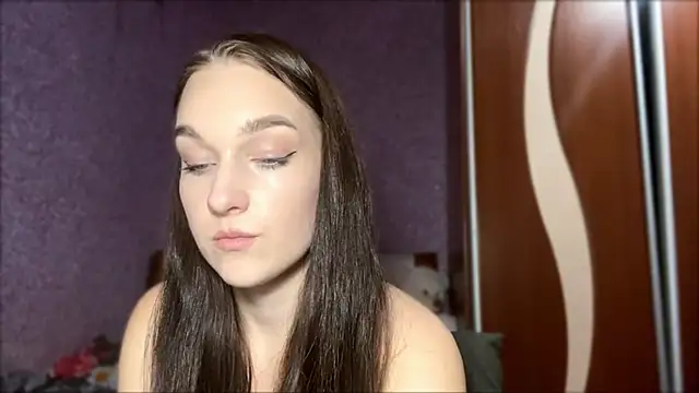 YahairaDuracher's cam snapshot