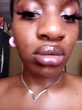 NaturalStunner6913's cam snapshot