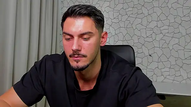 ClintMasters live sex cam