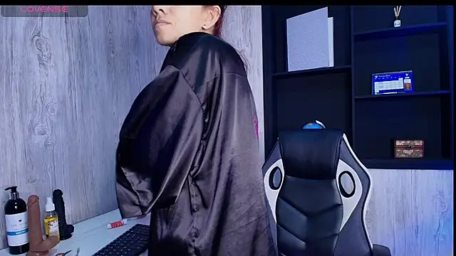 Mia_Esposito2's cam snapshot