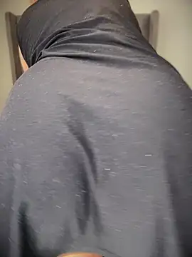 GoldenAss07's cam snapshot