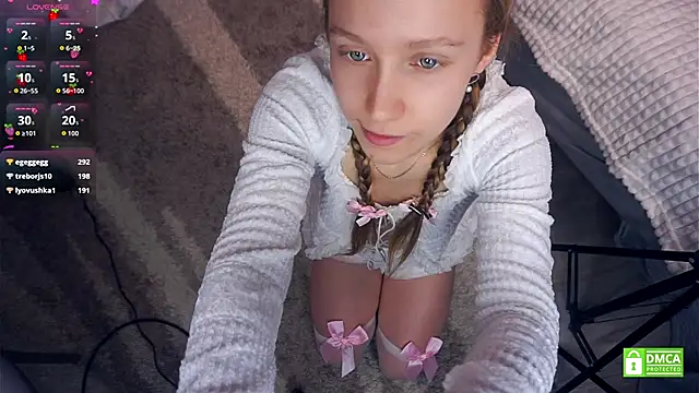 EarnestineGyllenband live sex cam