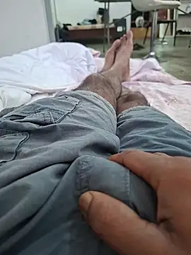 horneydick30s's cam snapshot