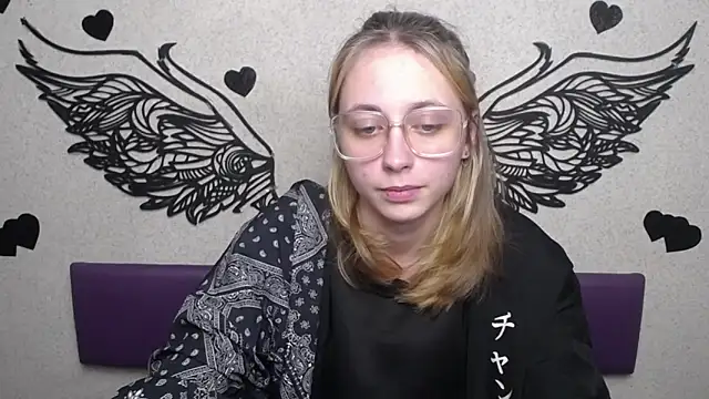 TracyLll's cam snapshot