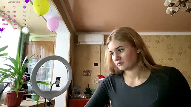 Malley_Saunds's cam snapshot