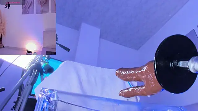 raven_blackk's cam snapshot