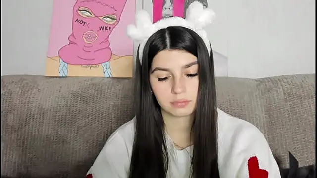 KisaModel's cam snapshot