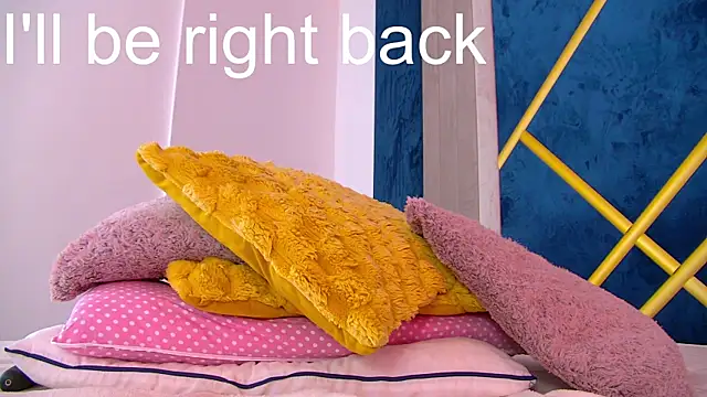 Foxxxy_MILF's cam snapshot