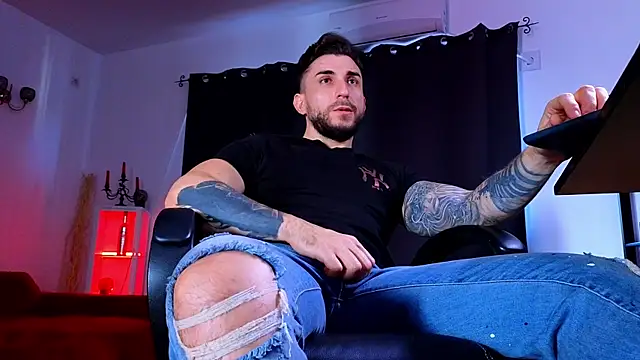 MightyAaron66's cam snapshot