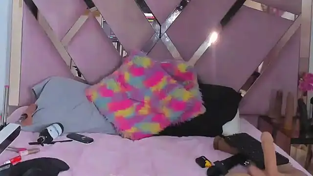 Freyaht's cam snapshot