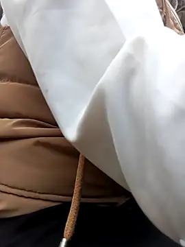 may-squirl's cam snapshot