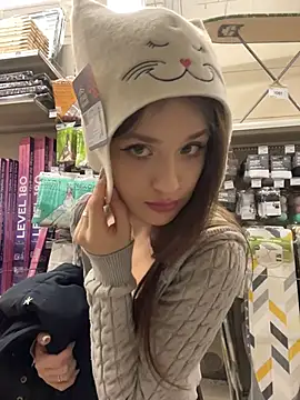 KittyQueeny live sex cam