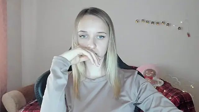 RouseReed's cam snapshot