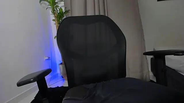 Catty_Noir live sex cam