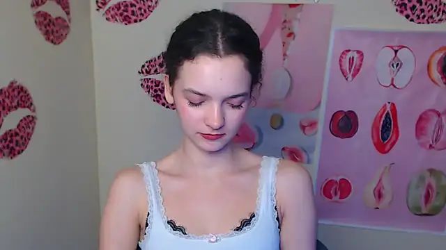 _SusieSu_'s cam snapshot