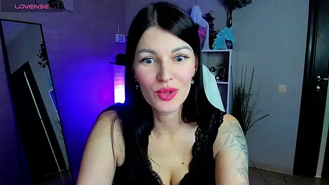 O1d_Lady's cam snapshot