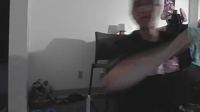 AskAveryAnything's cam snapshot