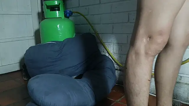 valeriaswang_Lucas's cam snapshot