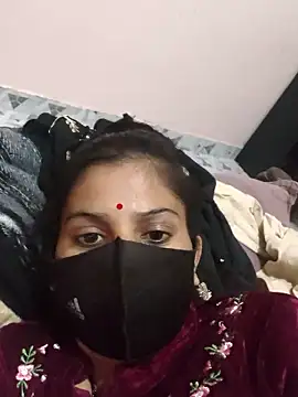 Maahi-Queen live sex cam