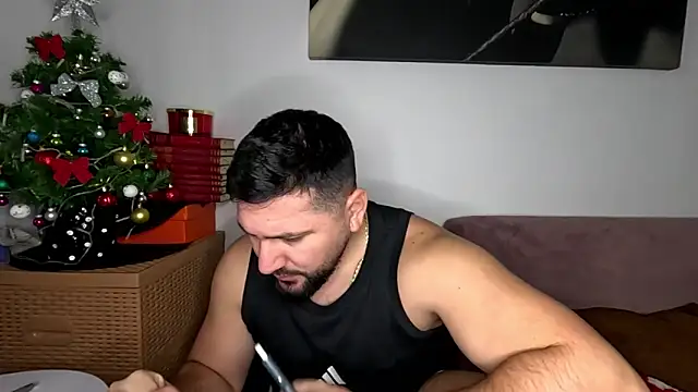 Gold_Alpha_Boy's cam snapshot