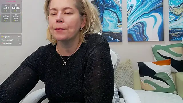 Lorabigass's cam snapshot