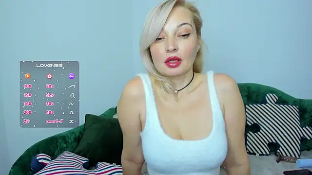 Milena_candyy's cam snapshot