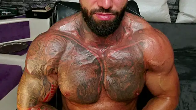 MasculineGuy99 live sex cam