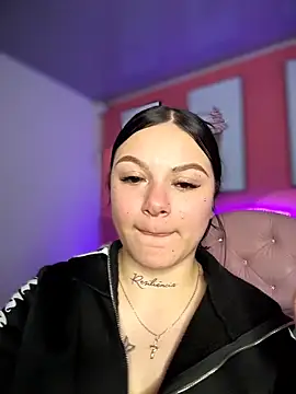 Megaan__More's cam snapshot