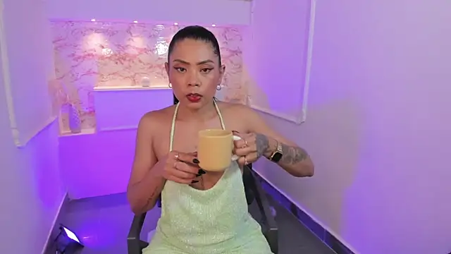 CataGreen1's cam snapshot