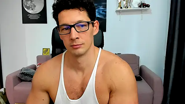 BrutusK08 live sex cam