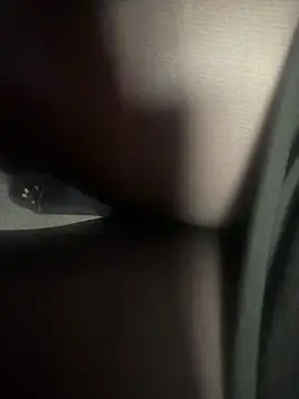 HiddenHoneyLDN's cam snapshot