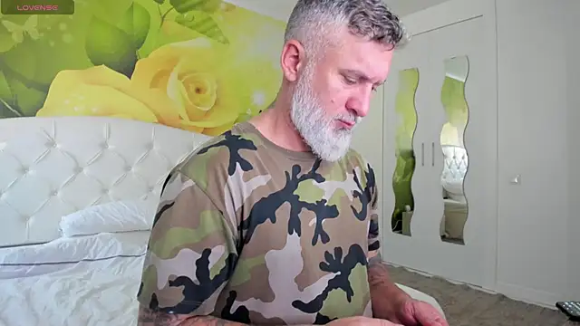 BlowMyXXL's cam snapshot